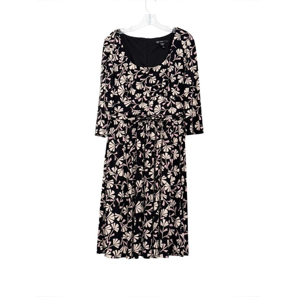 Maggy London Black with Pink and Cream Floral Print 3/4 Sleeve Dress